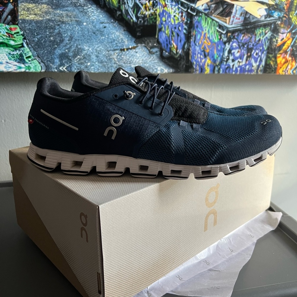 On Cloud 5 sneakers size 13